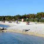 Daire In Near Brijuni National Park Valbandon