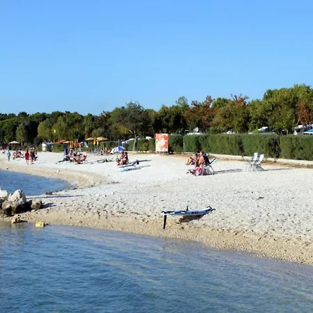 Apartment In Near Brijuni National Park Valbandon